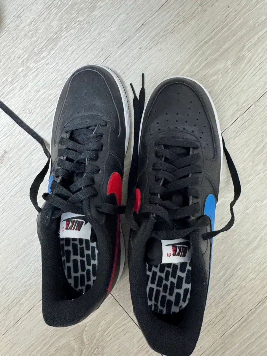 ナイキ エアフォース 270 サイズ