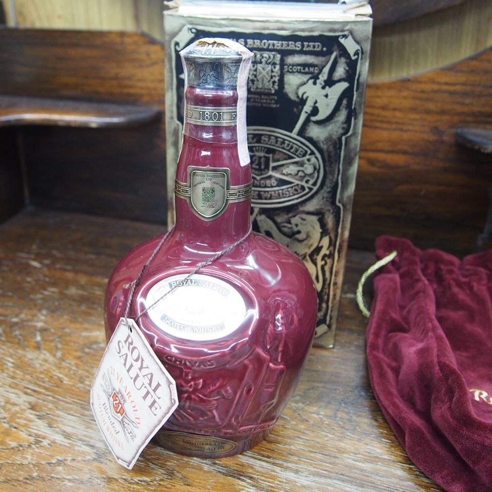 ロイヤルサルート 21年 赤ボトル ウイスキー 700ml 箱付- メルカリ