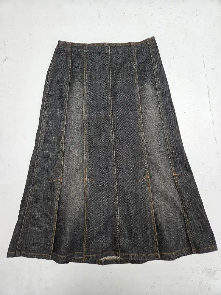 バーバリー ブラック デニム プリーツ スカート