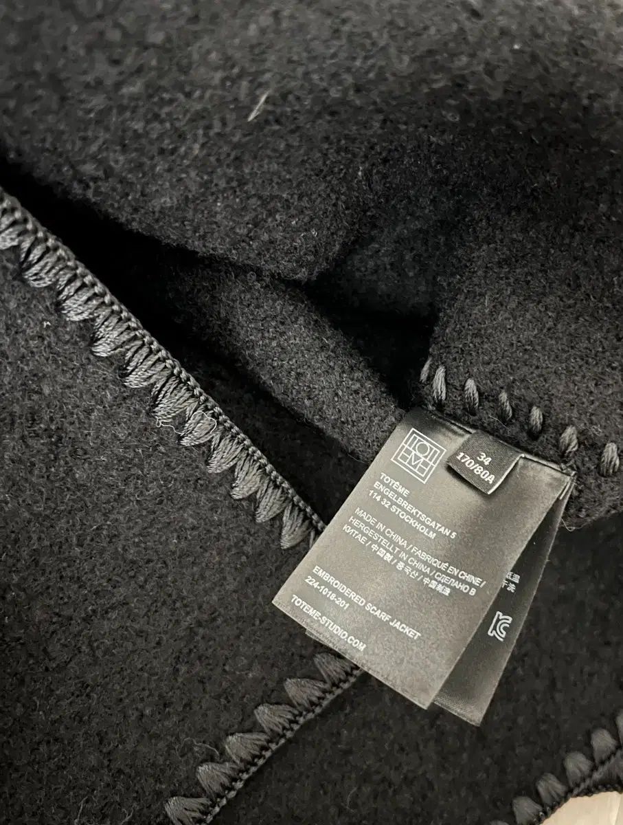  TOTEME トーテム エンブロイダリー スカーフ ジャケット ブラック テーラードジャケット ジャケット アウター