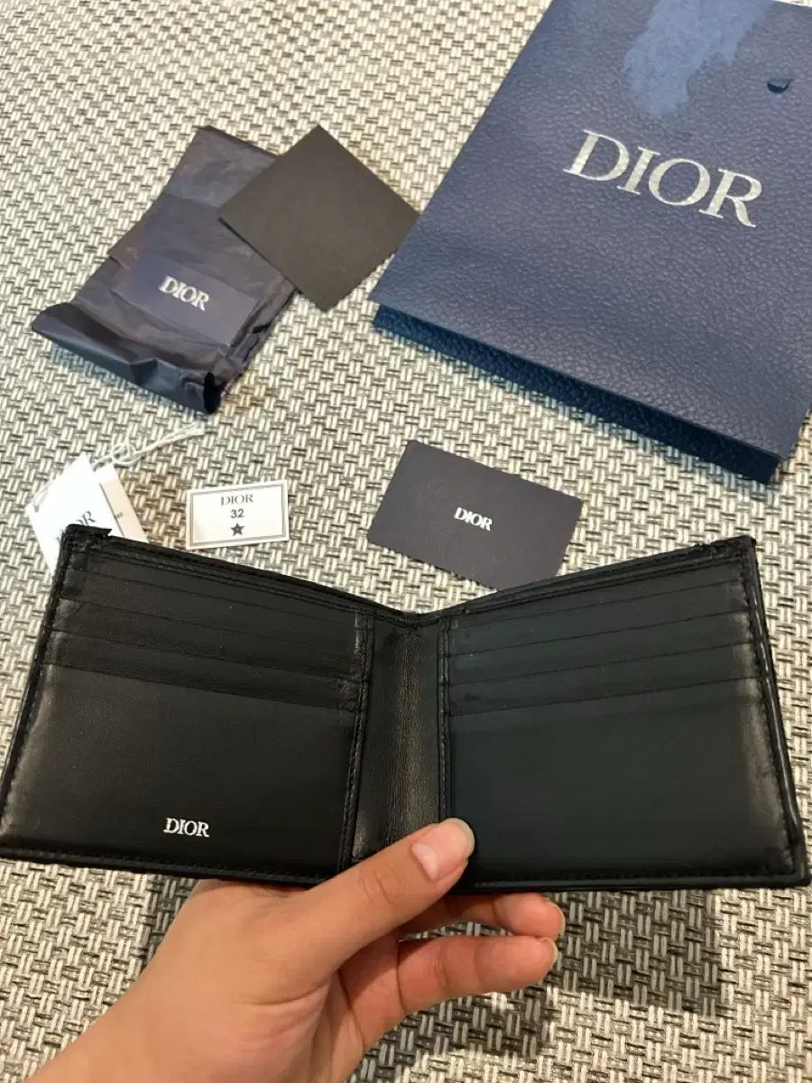  新モデル Dior オブリーク 二つ折り財布 ブラック 長財布 小物