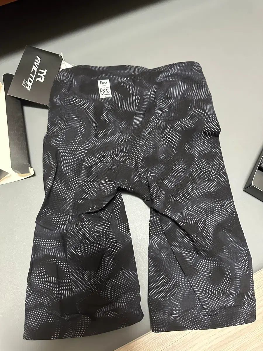  LOVE 轉 Tear 選手用 水着 BIG VICTOR 2 0 26 サイズ 水着 水着 ラッシュガード