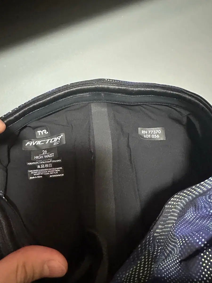 LOVE 轉 Tear 選手用水着 BIG VICTOR 2026 サイズ