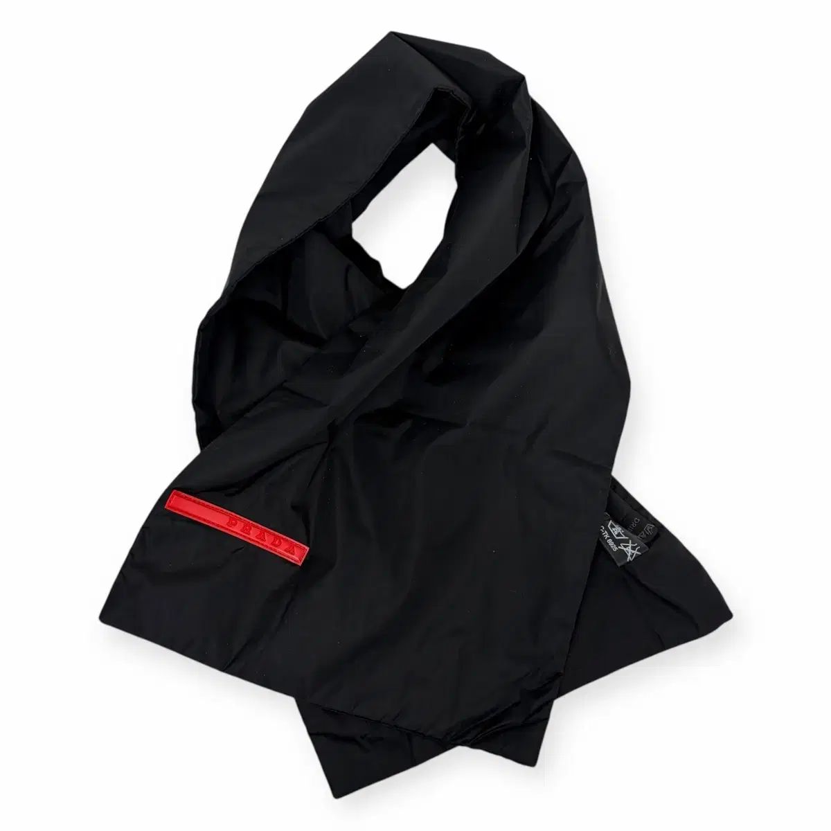 プラダ スポーツ ナイロン マフラー ストール