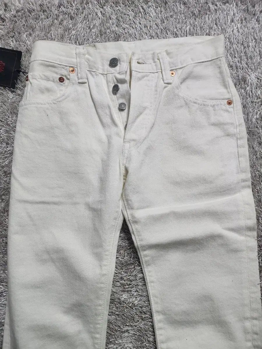 1237 オフホワイト