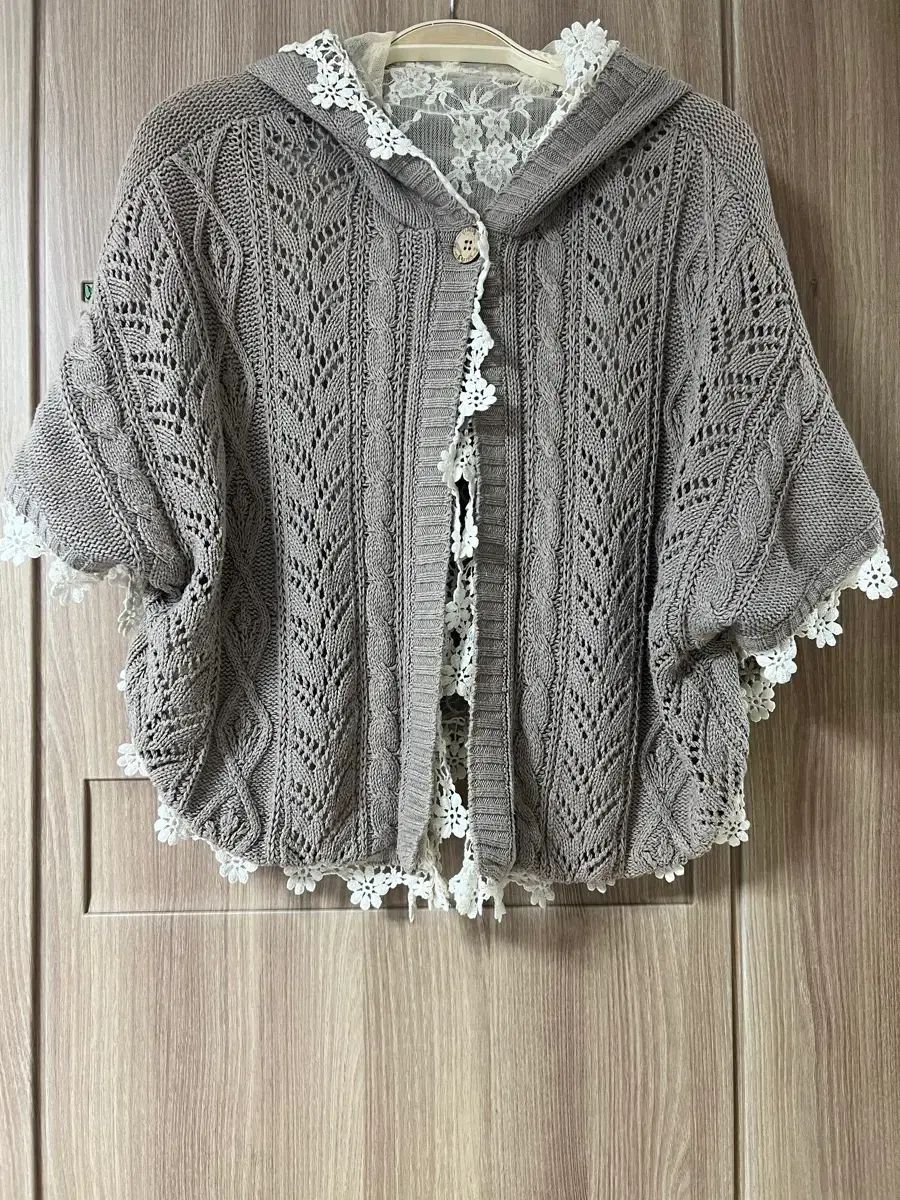 アースミュージック＆エコロジー ブラウン レース リバーシブル ヴィンテージ ケープ