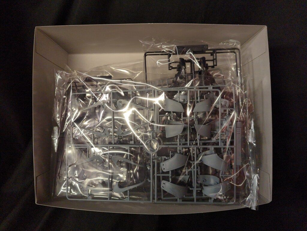 バンダイ NIKE AIR JORDAN 1 HIGH 85 SHADOW AND REVERSE MODEL KIT