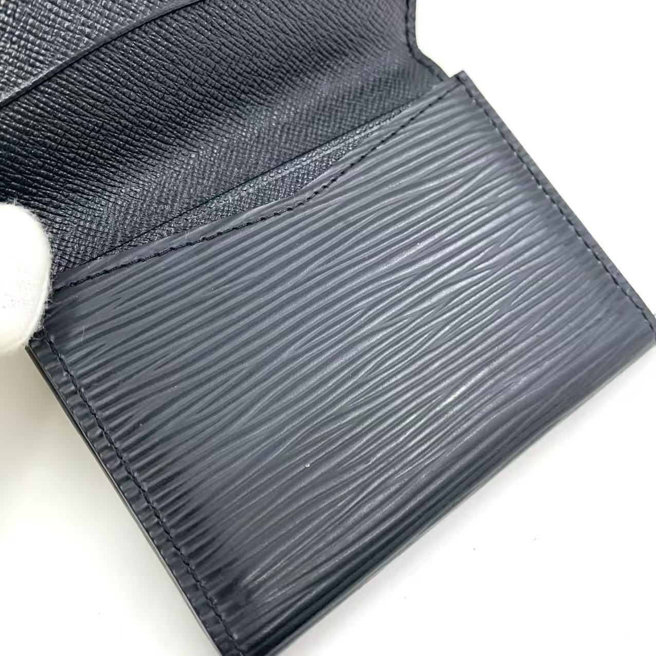 LOUIS VUITTON アンヴェロップ カルト ドゥヴィジット エピ エピ