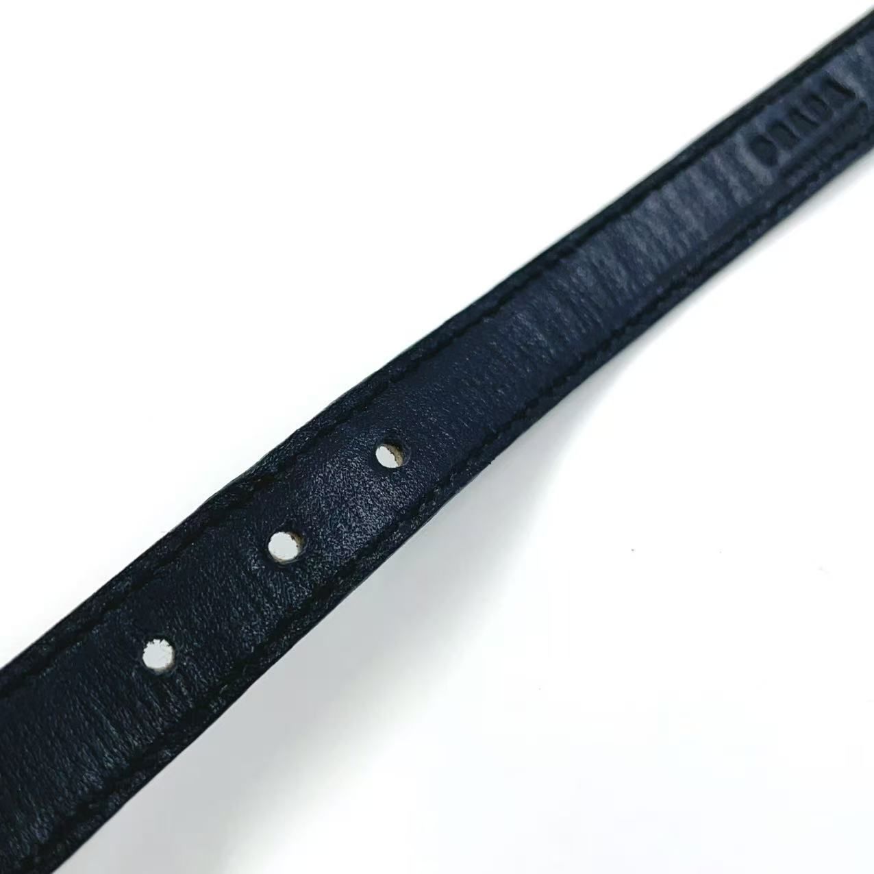 ショップ PRADA サフィアーノ レザー ブラック ブレスレット・バングル