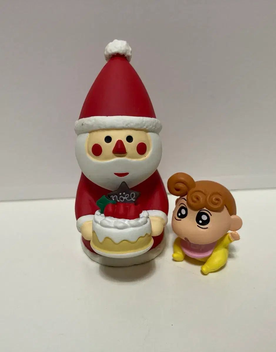 (正規品) デコレ クリスマス ケーキ サンタ & クレヨンしんちゃん リーメント 짱아 フィギュア