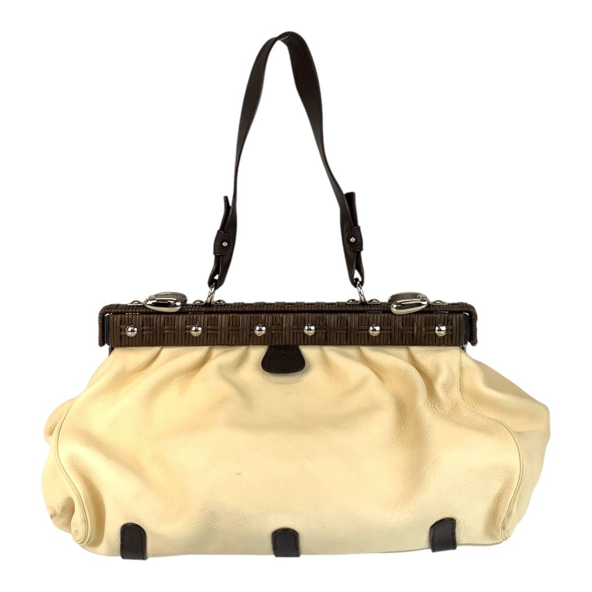 Salvatore Ferragamo サルヴァトーレフェラガモ ベージュ アイボリー