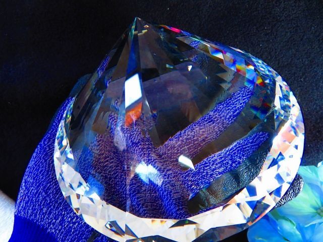 絶品超綺麗K9白水晶☆レインボー入り☆千層ダイヤモンド置物超巨大
