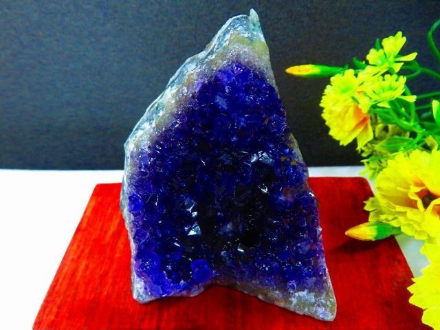 ウルグアイ産☆ 天然水晶☆絶品超濃い濃い超美しい☆アメジスト