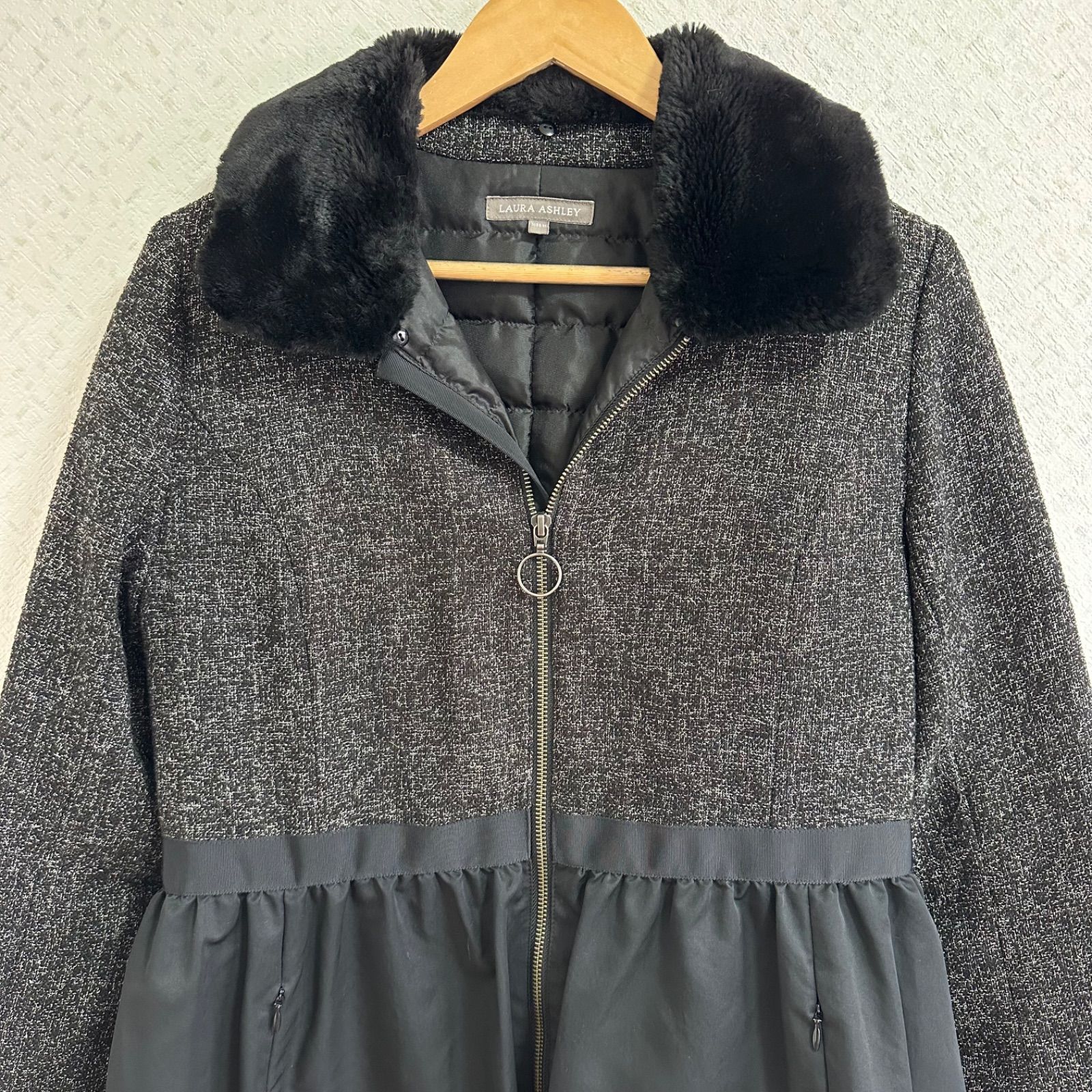 ZM1701 【美品】LAURA ASHLEYローラアシュレイ ツイード切り替えダウン 