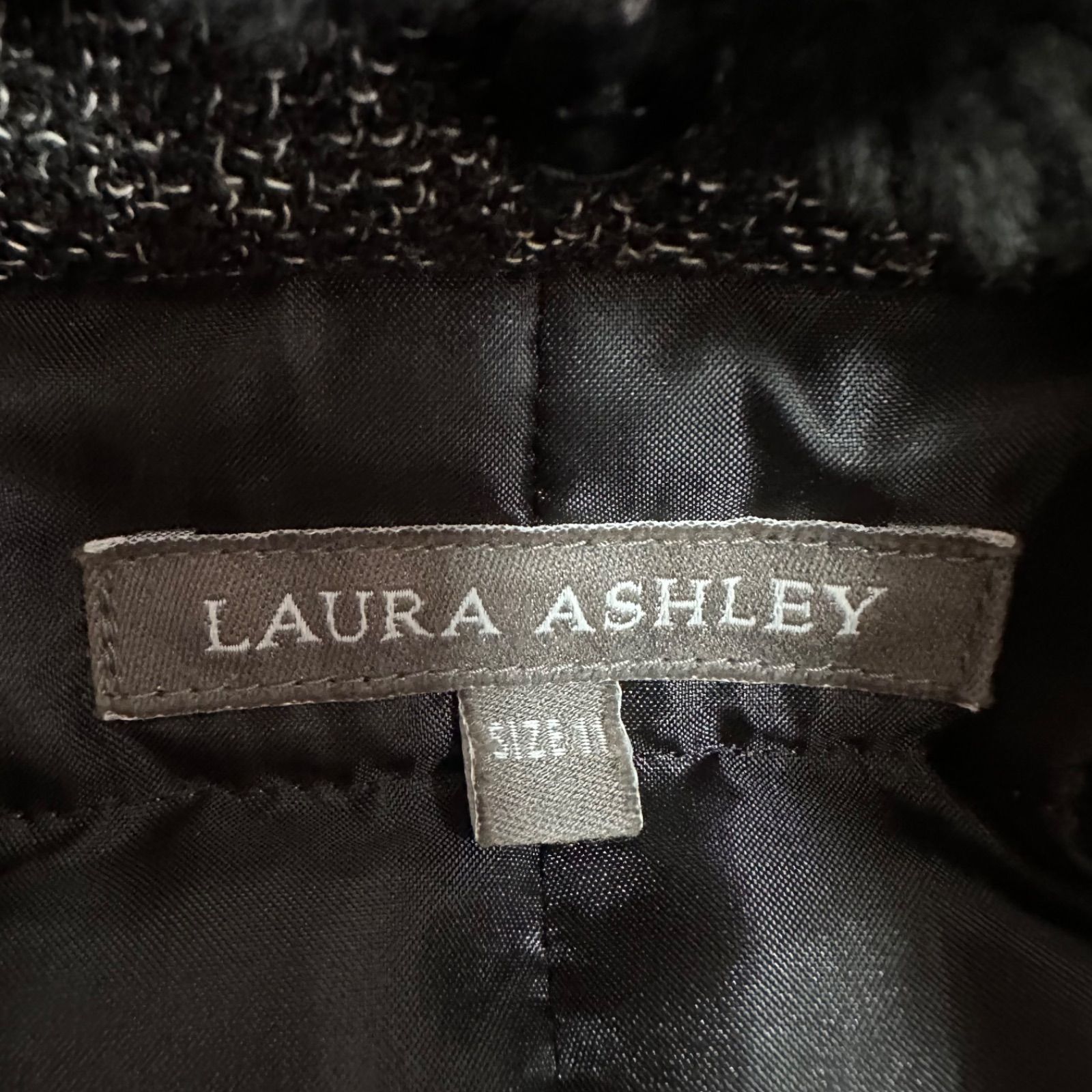 ZM1701 【美品】LAURA ASHLEYローラアシュレイ ツイード切り替えダウン 