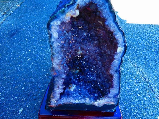 最高品質！ウルグアイ産⭐️アメジストドーム⭐️結晶の上に更に結晶⭐️ MN 62 ウルグアイ産☆濃い濃い天然水晶宝石☆アメジストドーム超強パワー☆超