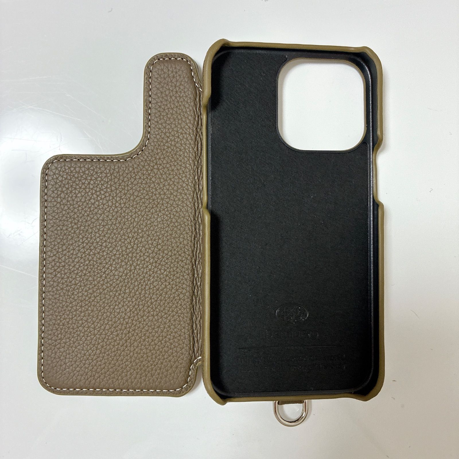 【新品未使用】DEMIU ブラックスタッズiPhone13PRO デミウルーボ iPhone13PRO】新品DEMIUデミュウdemiurvoデミウルーボiPhoneケース