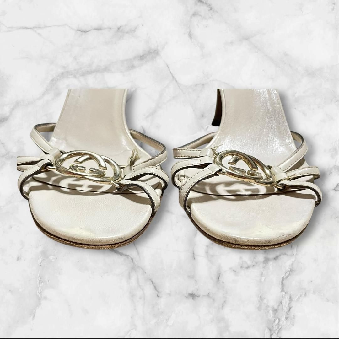 GUCCI グッチ GGロゴ サンダル ミュール 6B ホワイト ヒール - メルカリ