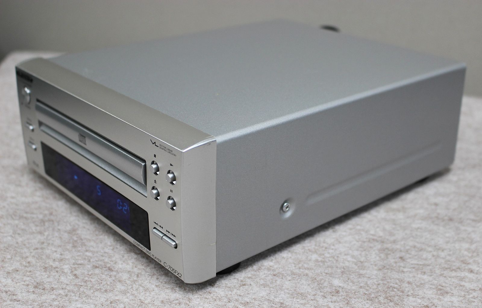 その他 ONKYO intec205 A-905FX2 C-705FX2 Amazon.co.jp: ONKYO INTEC205 CDプレーヤー C-705FX2(S) シルバー