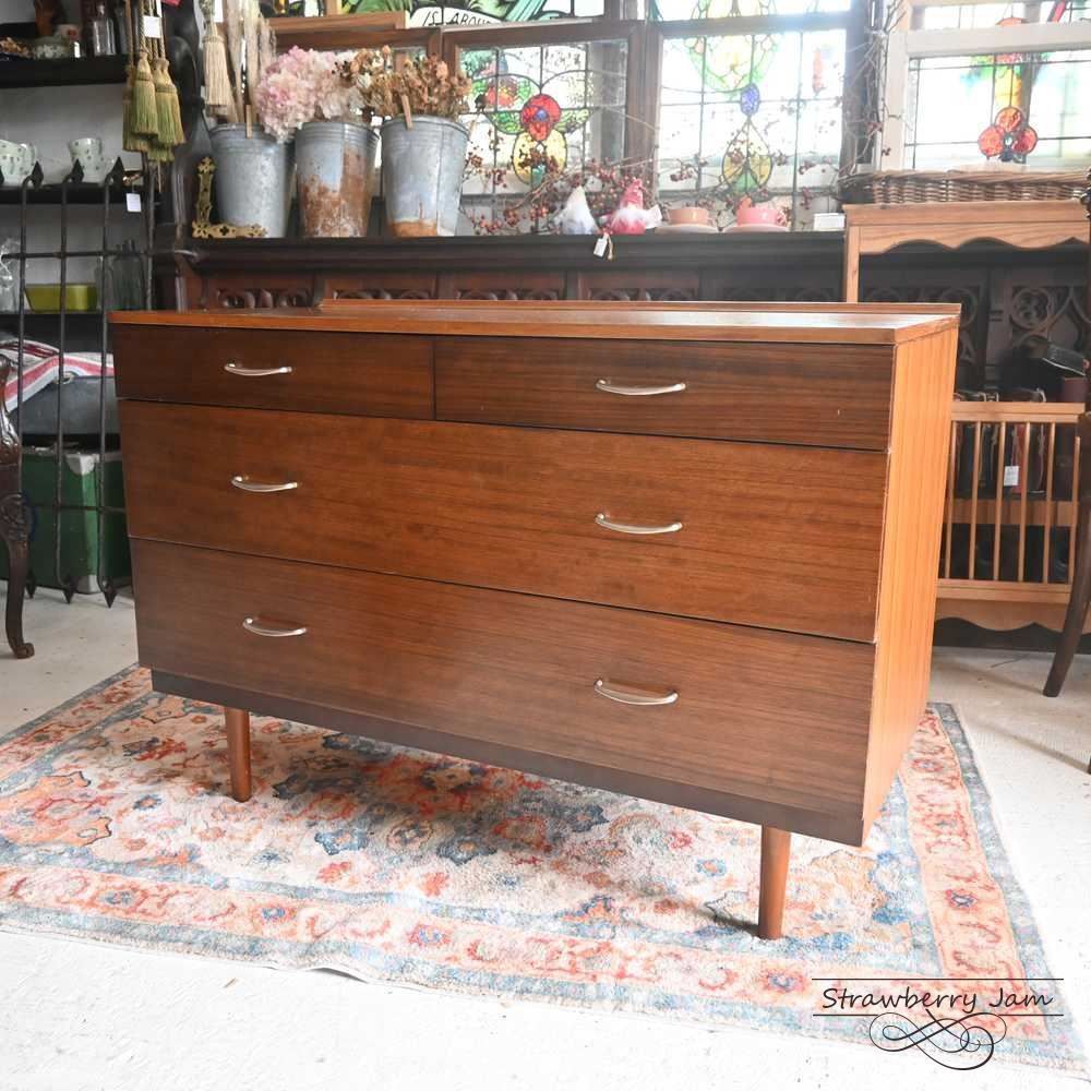 英国　ヴィンテージ家具　イギリス　キャビネット　チェスト　ベッドサイドテーブル 英国 ヴィンテージ家具 イギリス キャビネット チェスト ベッドサイド