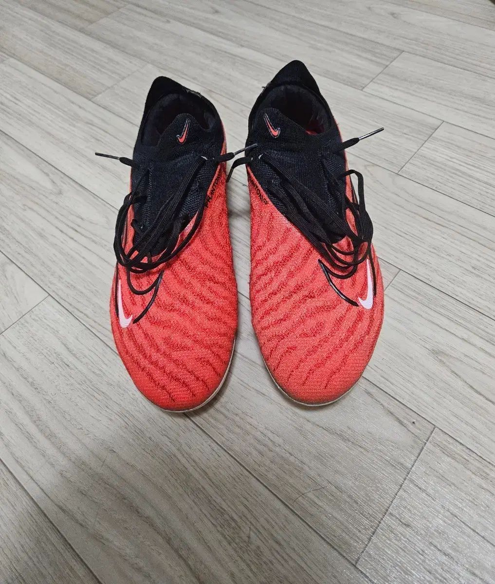 ナイキ FANTOM GX エリート AG サッカーシューズ 275