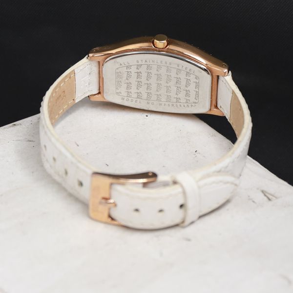 QZ 石付 フォリフォリ WF5R084SP 白文字盤 レディース腕時計 2000000