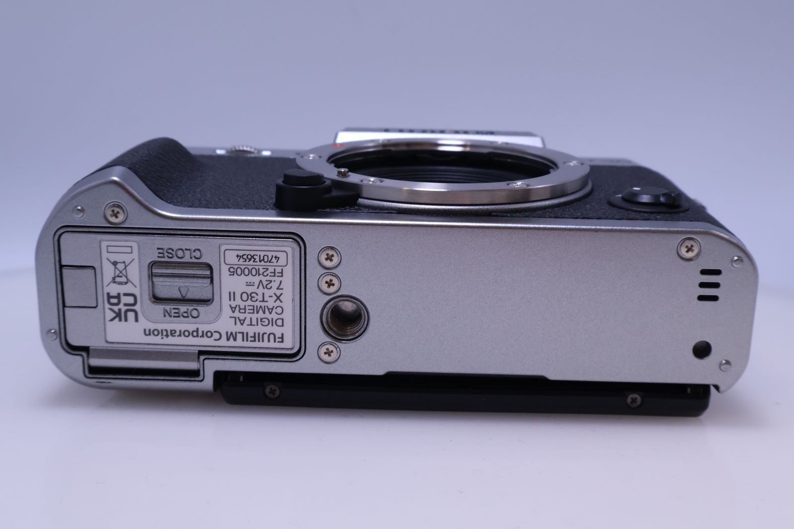 671回 ほぼ新品】FUJIFILM X-T30II ボディ シルバー F X-T30 II-S