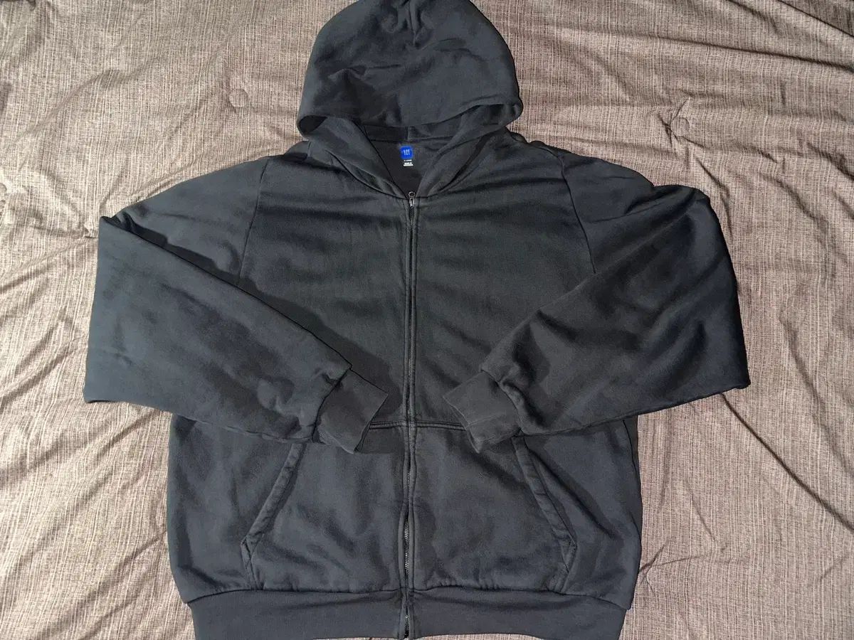 yeezy gap zip up foodie ダークグレー YEEZY GAP(イージーギャップ) フーディ ジップアップ ファッション