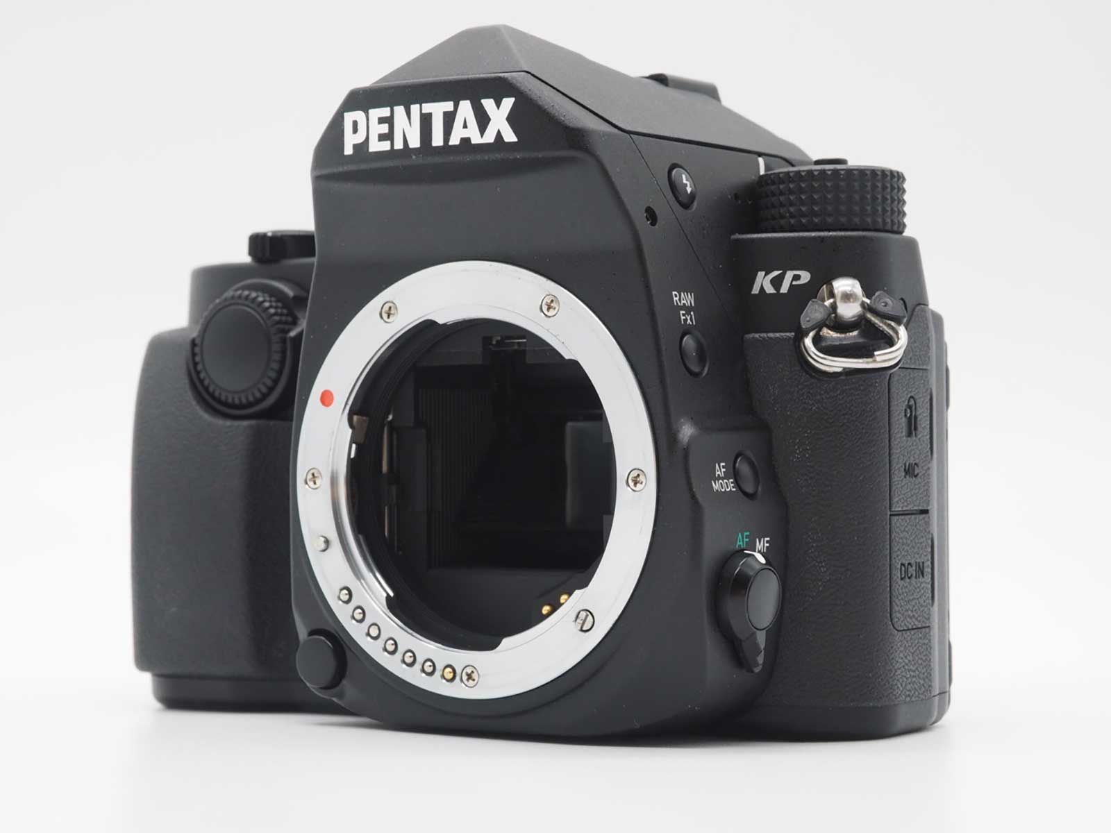 ペンタックス Pentax KP 24.3MP Digital Camera Black Body 17164