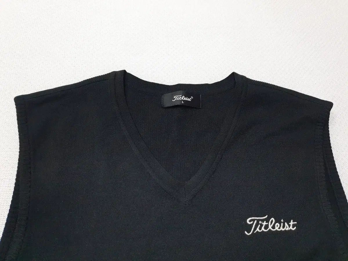 Titleist ブラック ベストセーター 新品未使用 タイトリスト ブラック ニット ベスト 100 - メルカリ