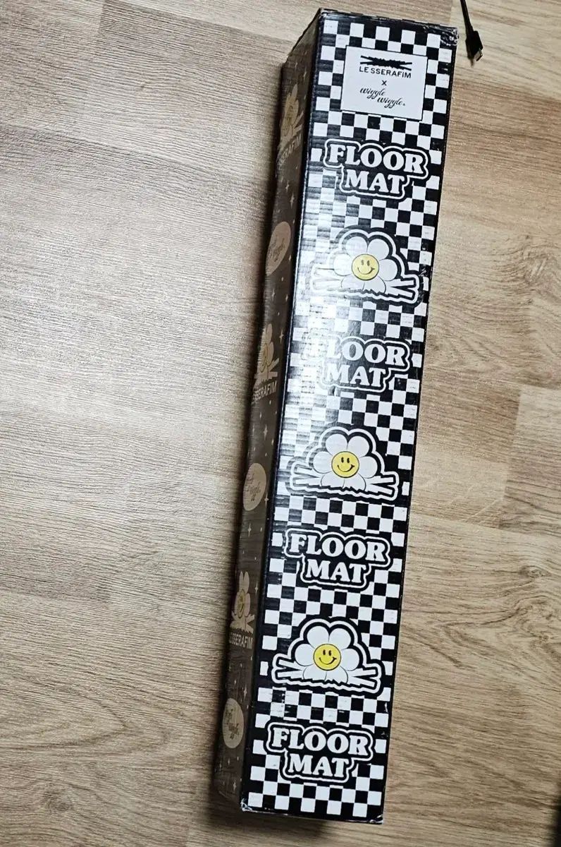 Wiggle Wiggle】FLOOR MAT (wiggle wiggle/マット) 91739127【BUYMA