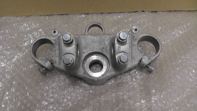 CB400SF-K NC39-1801xxx の トップブリッジ:#1765846833 CB400SF-K