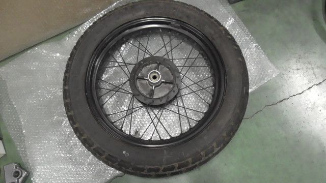 グラストラッカー BIGBOY NJ47A の リアホイール タイヤ:#1765847006