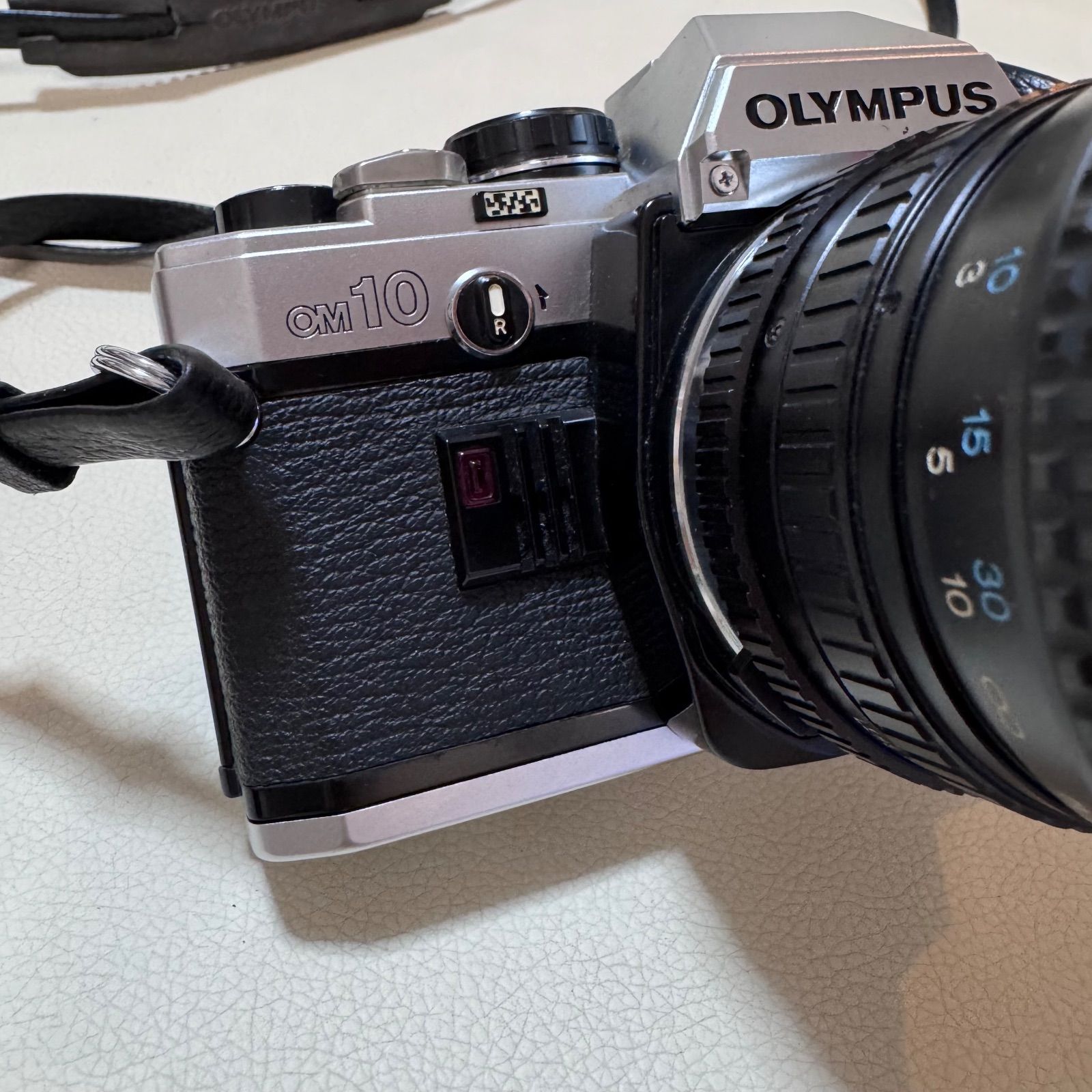 OLYMPUS オリンパス OM-10 フィルム一眼レフカメラ 動作確認済 - メルカリ