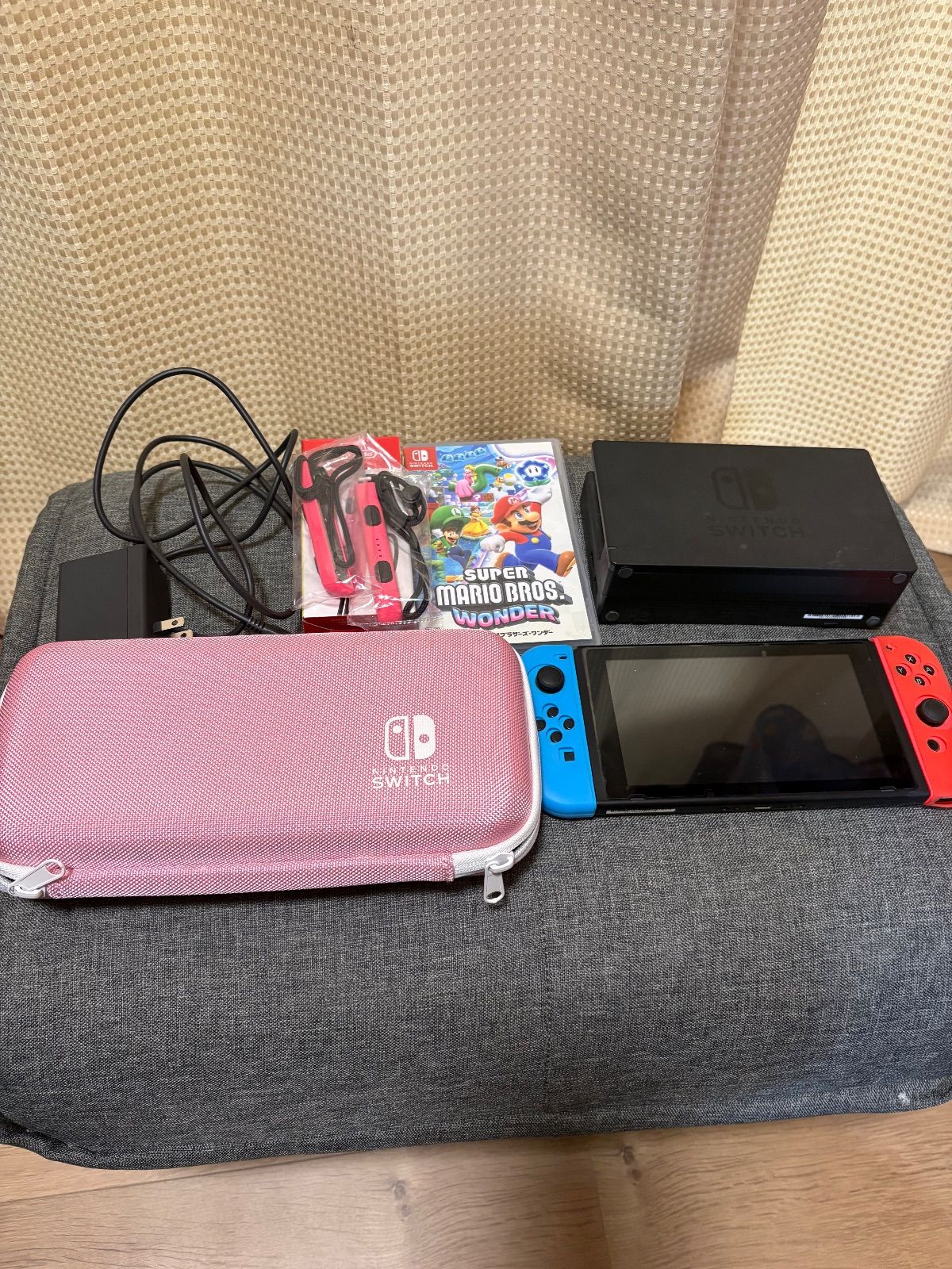 美品】Nintendo Switch ニンテンドー スイッチ 本体 HAC-001 ケース