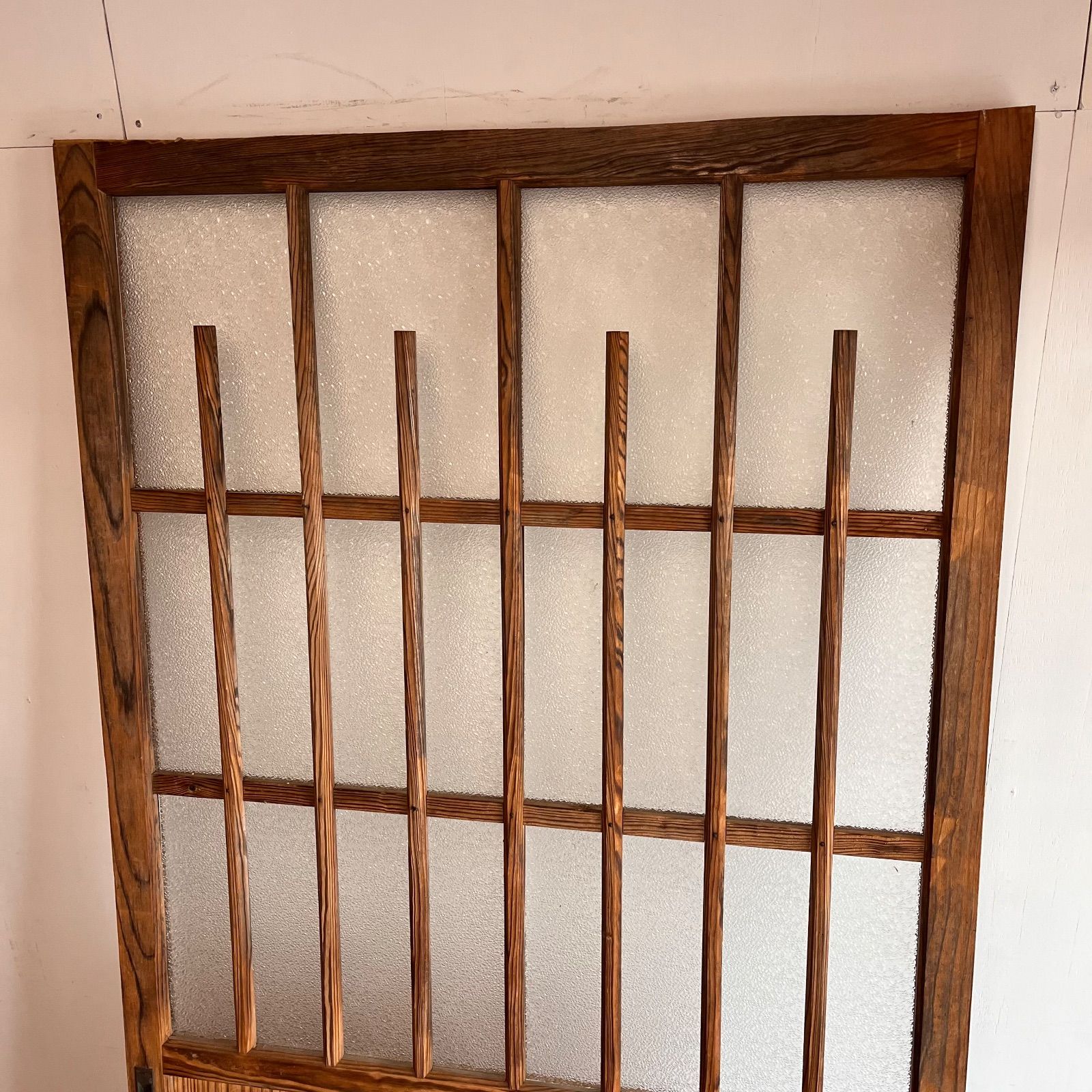 リノベ 木製枠 すりガラス窓 2枚 レトロ 古民具 建具 ビンテージ アンティーク 木枠 古建具 格子戸 すりガラス 建具 古民家