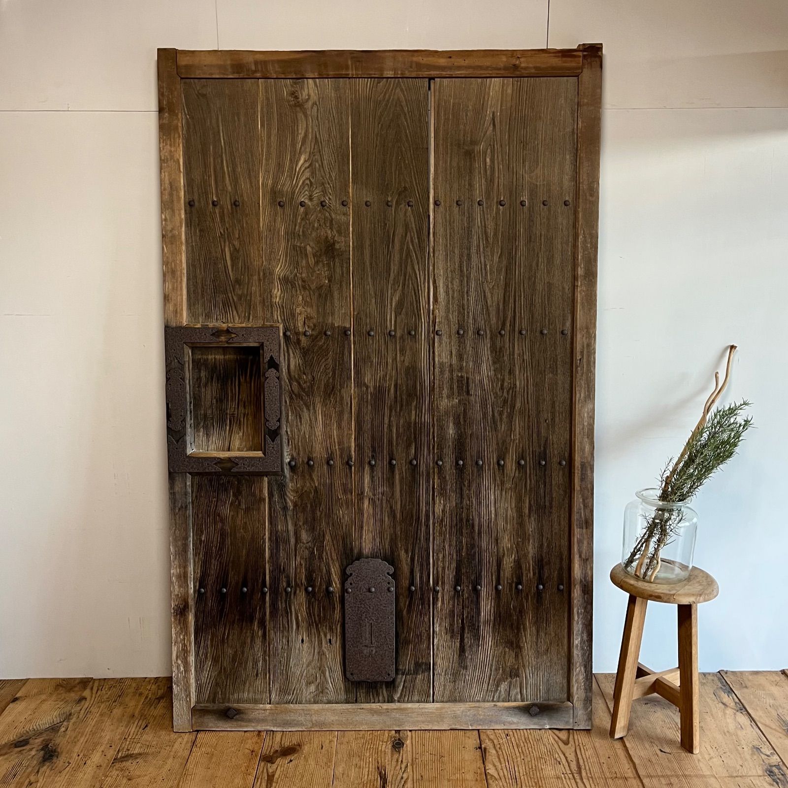 アンティーク 蔵戸 古建具 板戸 木製戸 古民家 建具 古道具 y419