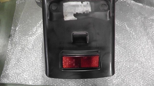 CB400SF-K NC31-1390xxx の リアフェンダー :#1766019802 - メルカリ