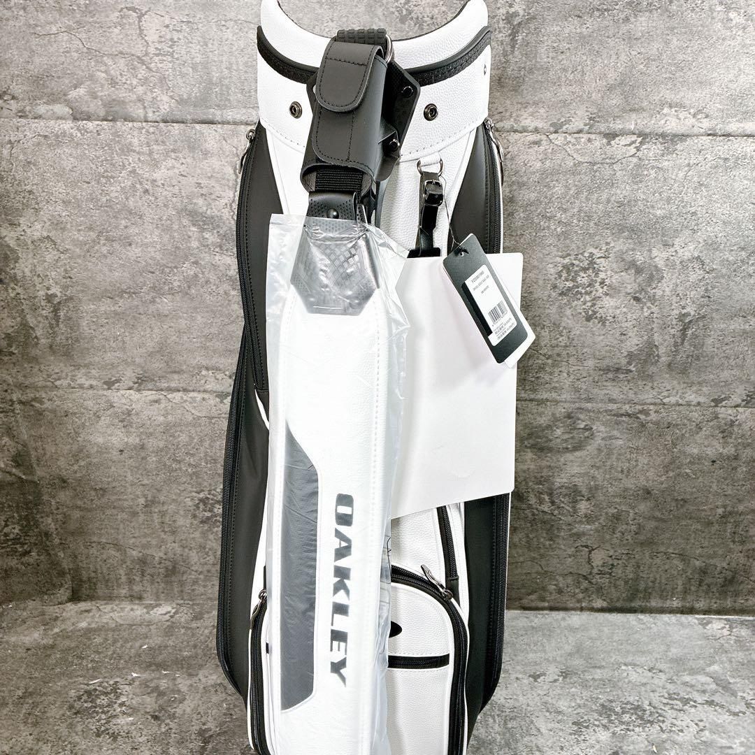 新品 オークリー スカル キャディバック ゴルフ バック 新品価格5万