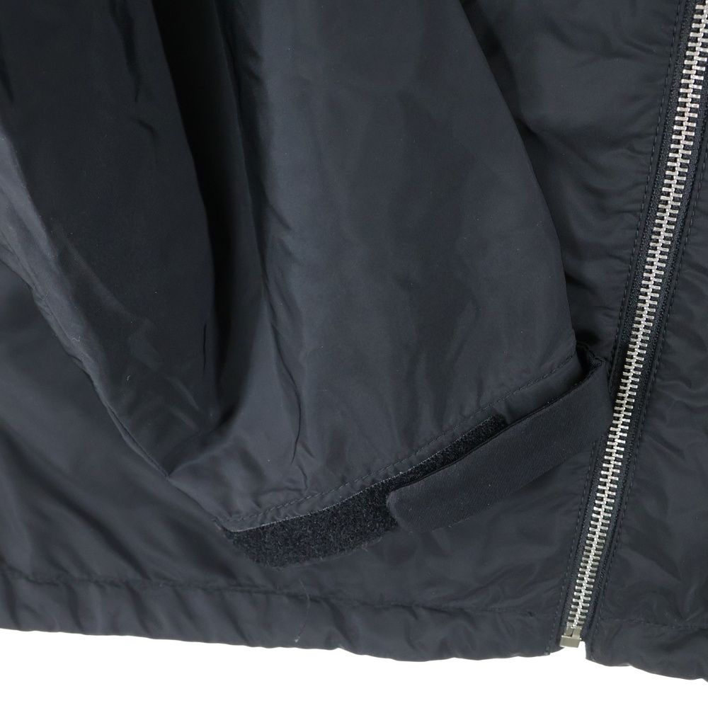 PRADA (プラダ) 25AW Re Nylonトライアングルロゴシップアップブルゾン