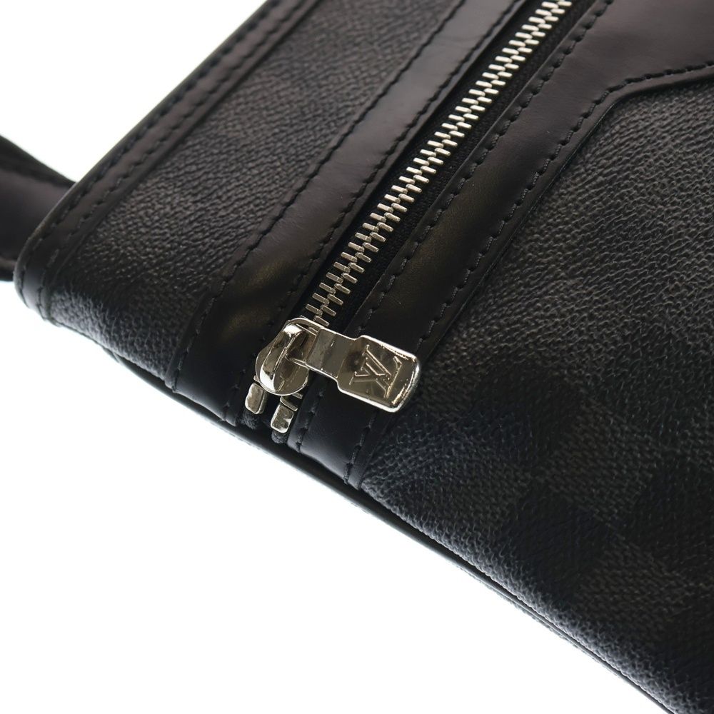 LOUIS VUITTON (ルイヴィトン) ダミエグラフィット トマス ショルダー