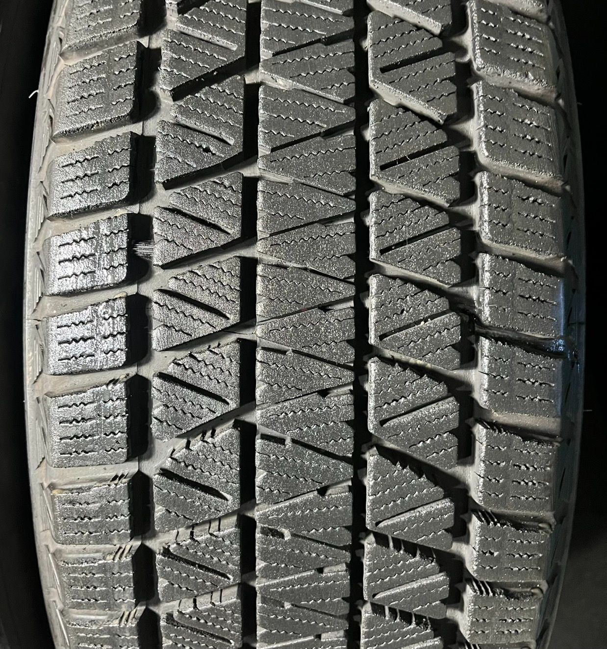 ブリヂストン ブリザック DM-V3 2022年製 235/60R18 2022年製 約8.5～9分山 ブリヂストン BRIDGESTONE ブリザック BLIZZAK