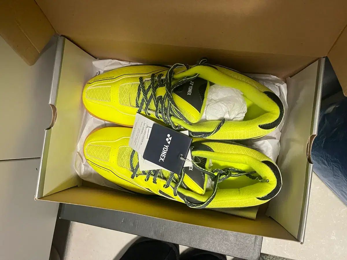 YONEX ヨネックス 36EX 蛍光 バドミントンシューズ 285