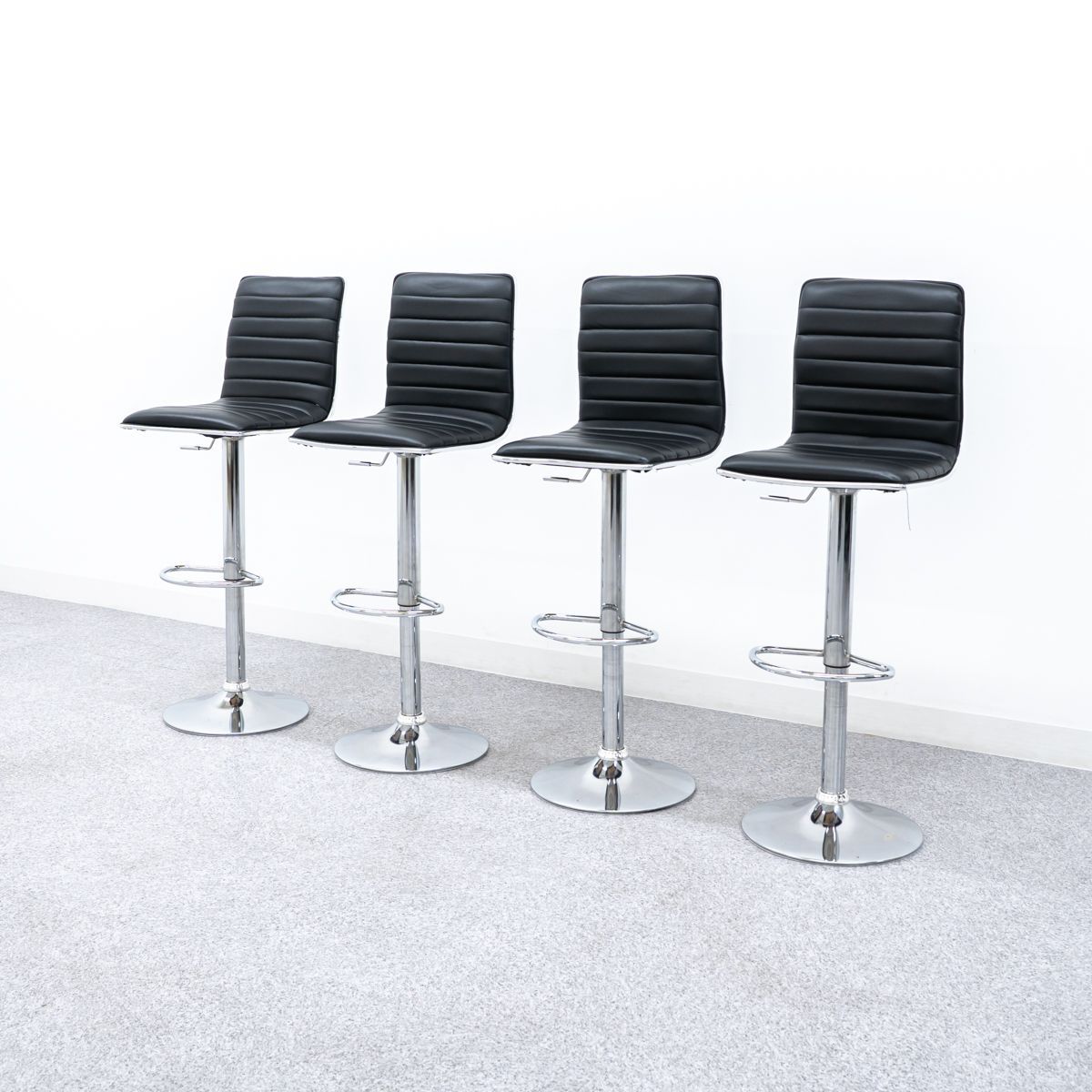 中古品】カウンター チェア ハイ スツール 4脚セット レザー ブラック