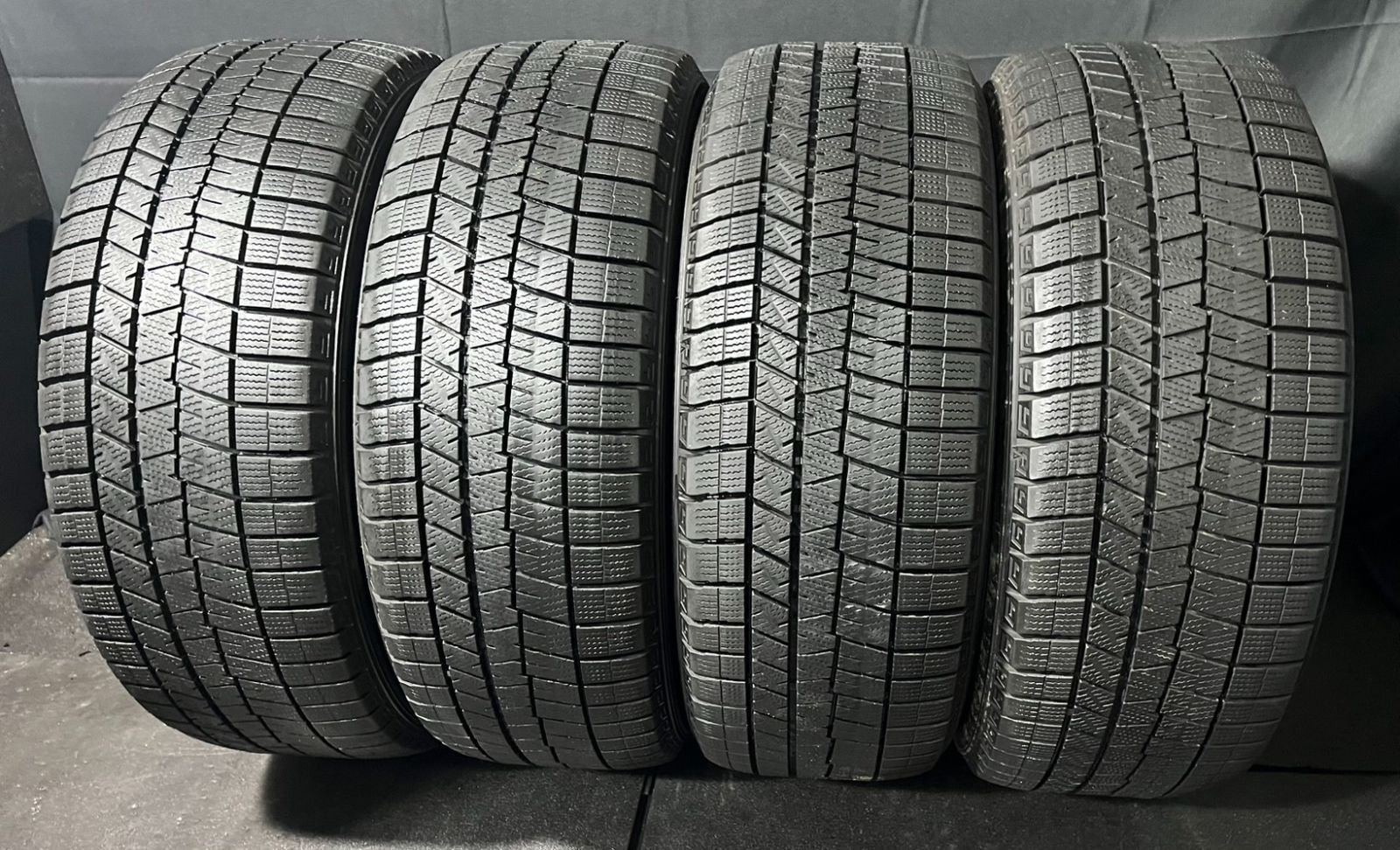 専用3 DUNLOP 225/50R18 8.5分目 スタッドレス 2021年製 約8～8.5分山 ダンロップ DUNLOP ウィンターマックス WINTER