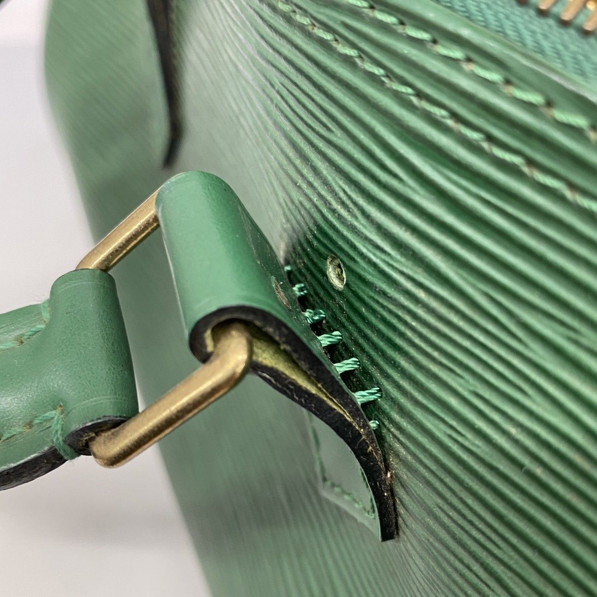 正規品！鑑定済み！スピーディ25 M43014 エピ ボルネオグリーン バッグ LOUIS VUITTON ルイヴィトン スピーディ25 エピ ボルネオグリーン