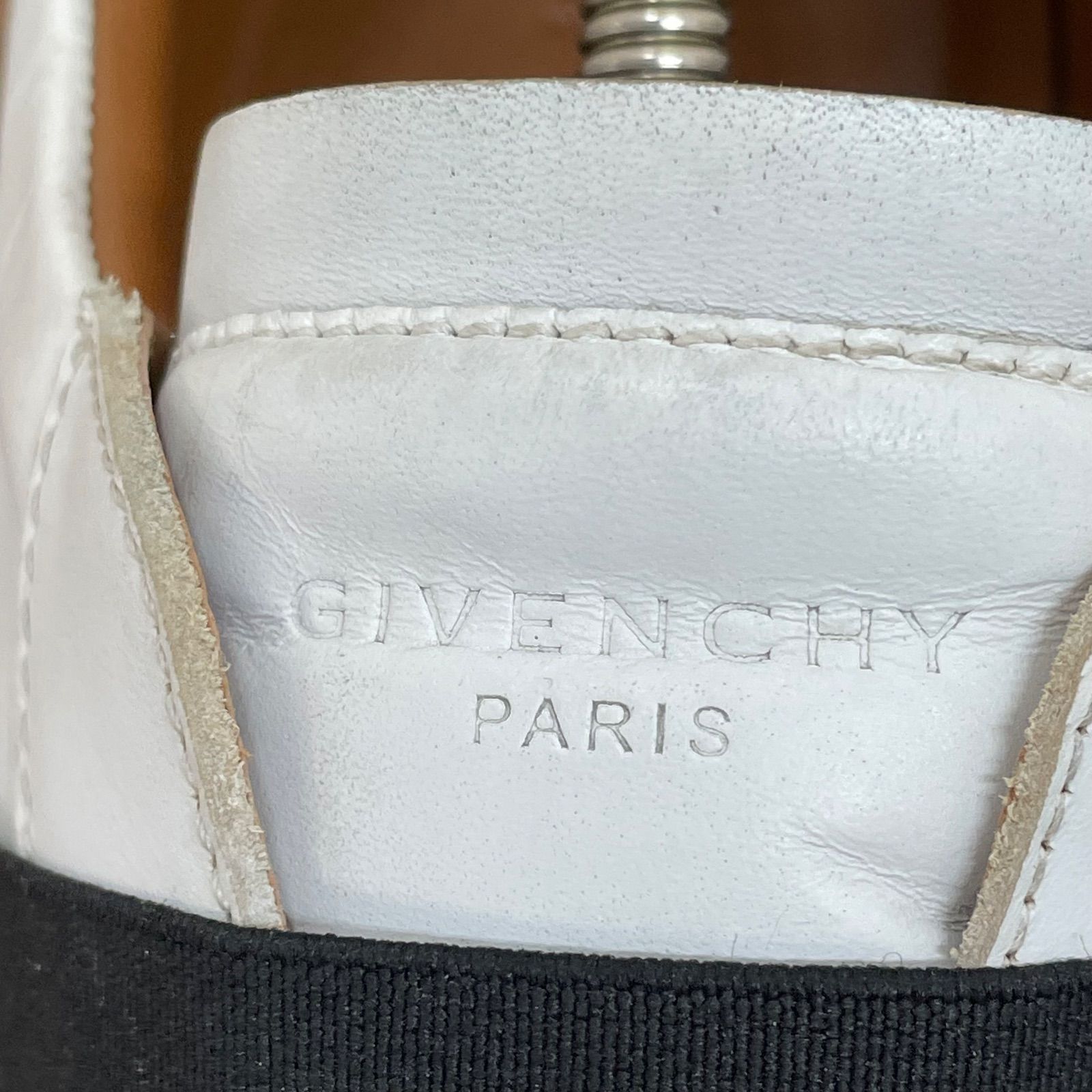 s) GIVENCHY ジバンシィ アーバンストリート レザー スニーカー ロゴ 