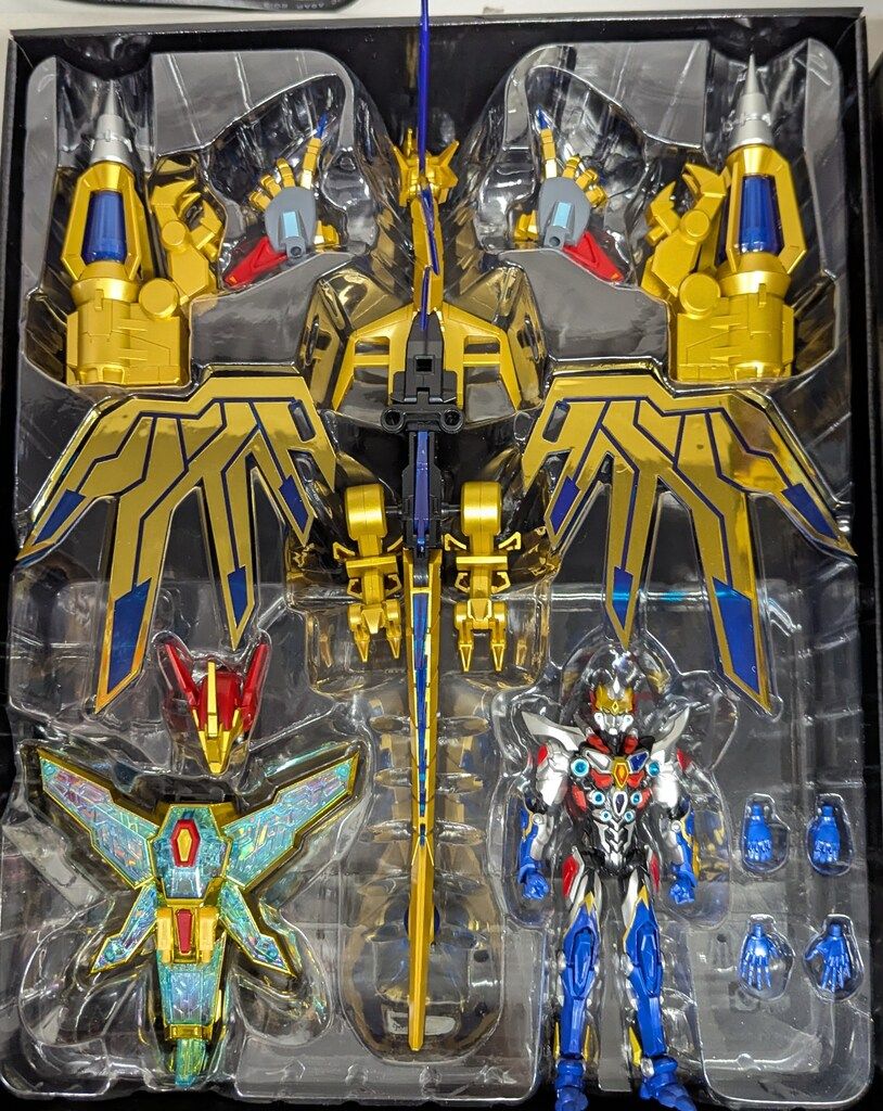 THE合体 超竜王合体超人 ローグカイゼルグリッドマン(スリーブ付き) グッドスマイルカンパニー THE合体 DX 超竜王合体超人 ローグカイゼル