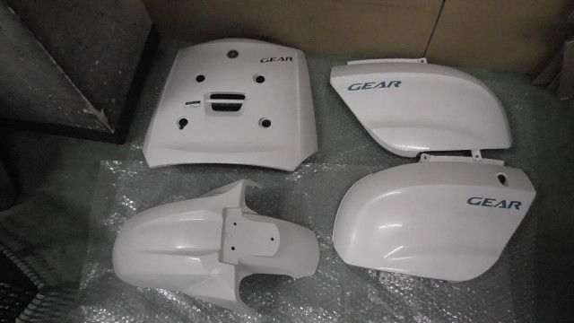 ギア4スト UA08J-052xxx の 外装セット :#1766032609