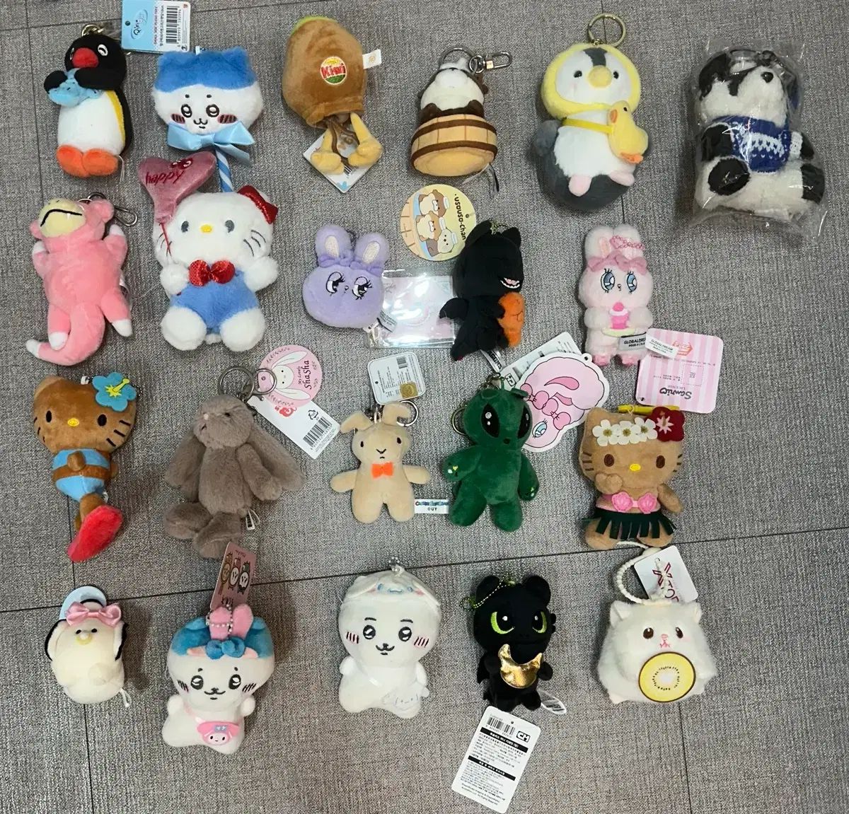 キーホルダー ぬいぐるみ 26個 まとめ - メルカリ